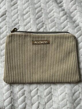 Pochette Couleur sable cotele/ Alekco